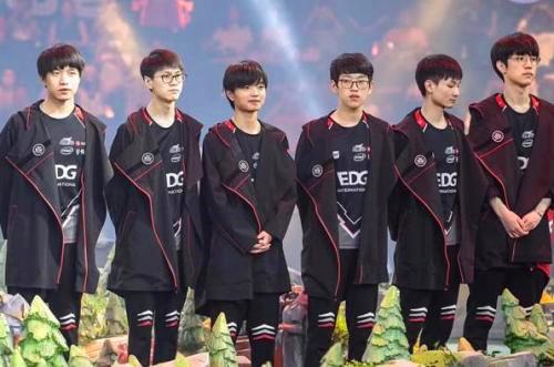 就连腰部的 就连腰部的